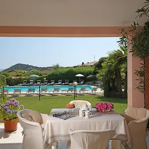 Apartment Corte Degli Olivi